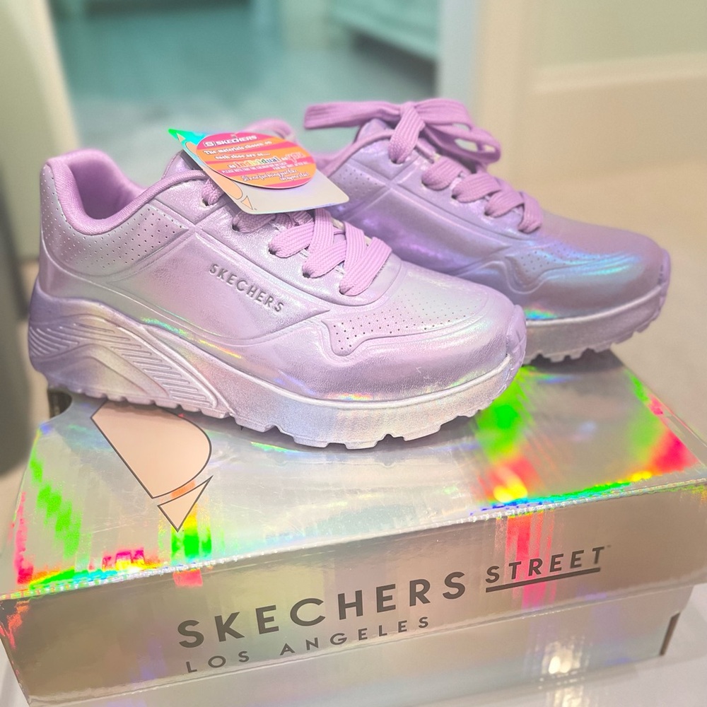 Skechers kids sneakers size 11. Brand New w/ tags box